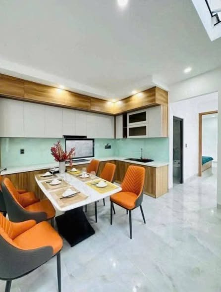 Nhà villa hồ bơi 10x42m tại Buôn Ma Thuột - Sổ đỏ chính chủ, full nội thất cao cấp!