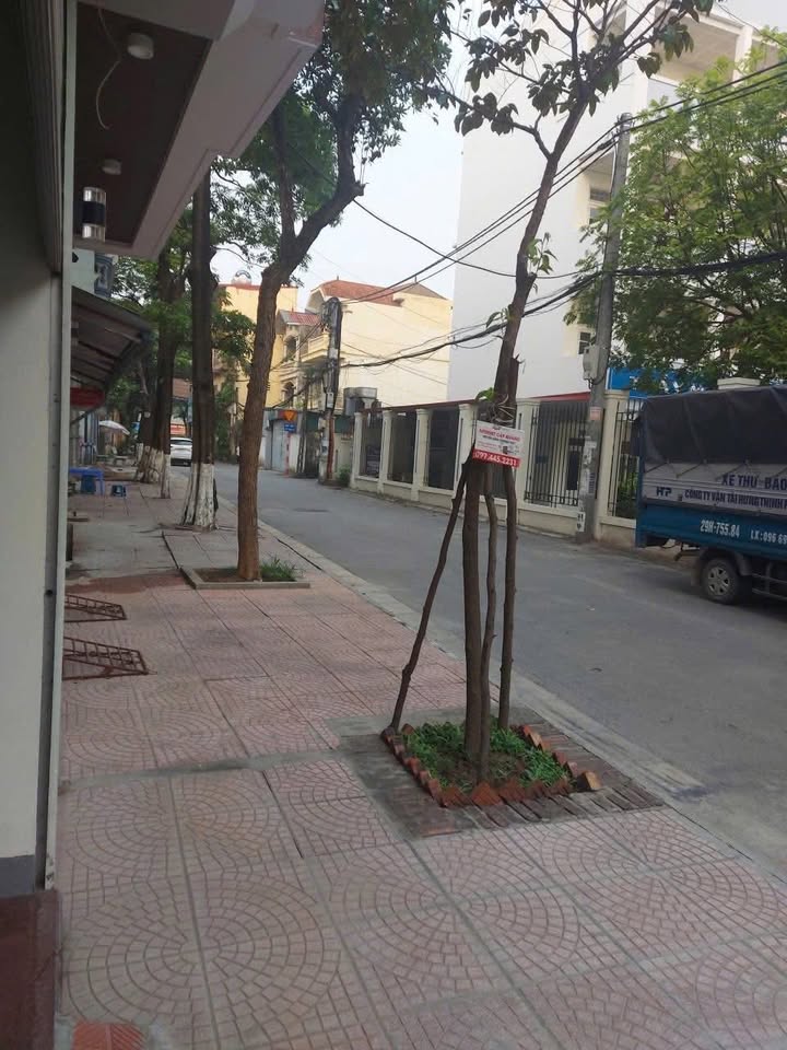 Cho thuê mặt bằng kinh doanh tại Sài Đồng 35m² - Vị trí đắc địa, kinh doanh thuận lợi!