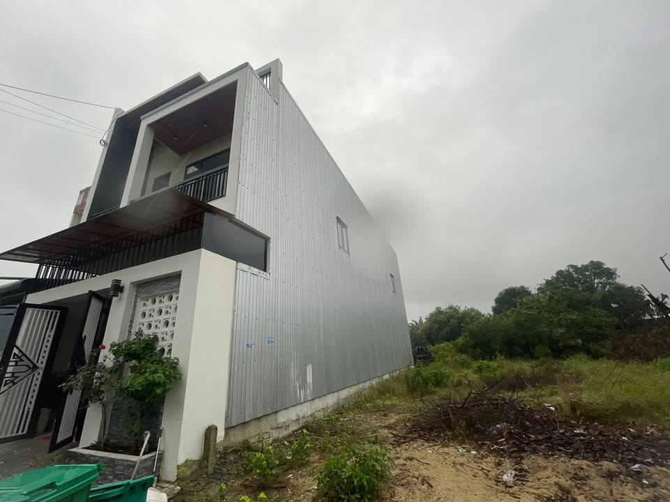 Đất nền Điện Ngọc 93m² giá 2,3 tỷ - Sổ đỏ chính chủ, thương lượng tốt!