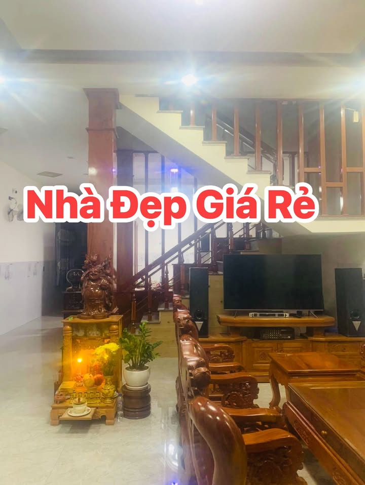 Nhà góc 2 lầu mới tại đường Trương Quang Trọng, Quảng Ngãi 126m² giá 2.9 tỷ - Thiết kế hiện đại, tiện ích xung quanh đầy đủ!