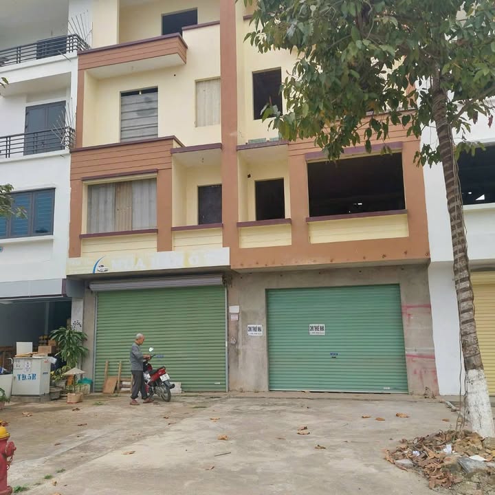 Nhà 4 tầng cho thuê tại số 06 Trần Hưng Đạo, Lào Cai - Tiện ích đầy đủ, giá thỏa thuận!