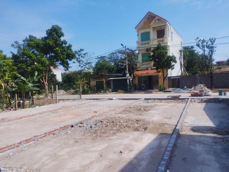 Đất liền kề Ngõ 825 Nguyễn Công Trứ 87m² - Tiện ích đầy đủ, giao thông thuận lợi!