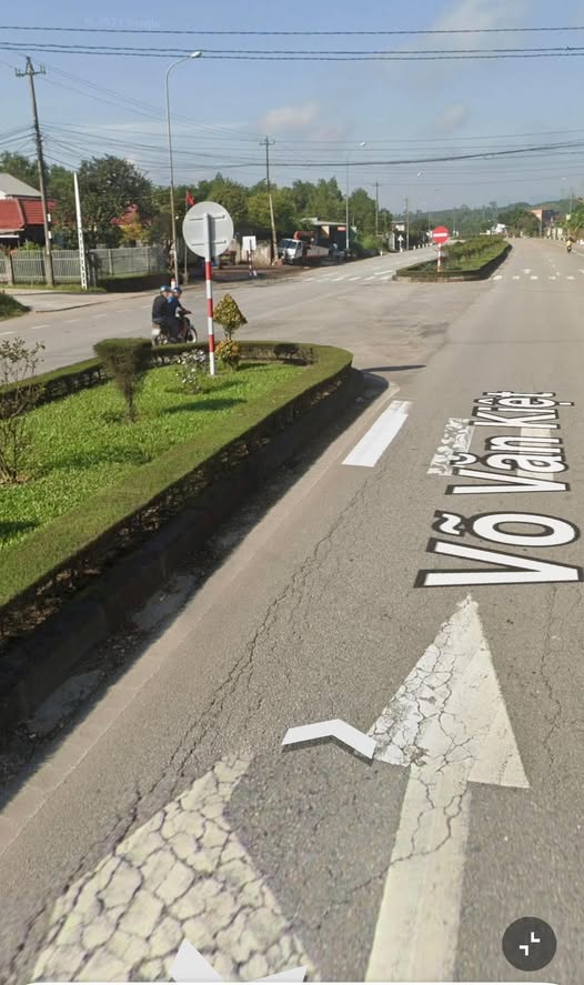 Đất mặt tiền Võ Văn Kiệt, Bình Hòa 225m² giá 2 tỷ - Đầu tư sinh lời ngay!