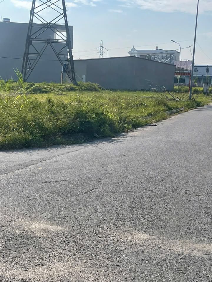 Đất kinh doanh Hiệp Hòa Bắc Ninh 100.8m² giá 3 tỷ - Mặt tiền 21m cực đẹp!