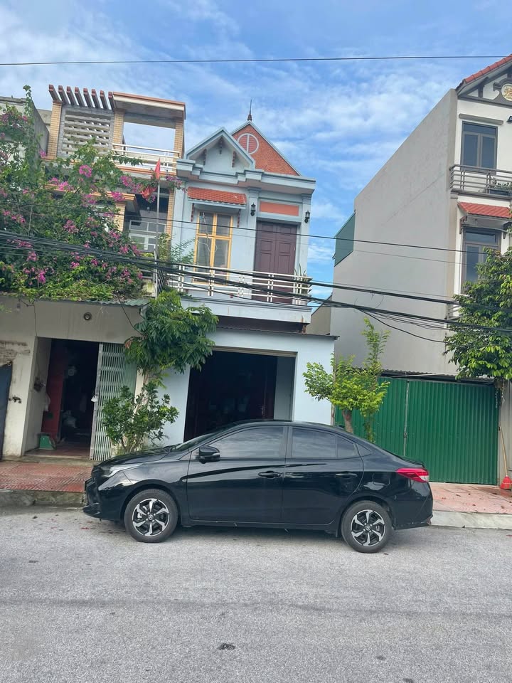 Nhà 2 tầng tại Tân Tiến, Gia Lộc 100m² - Sẵn sàng chuyển vào ở ngay!