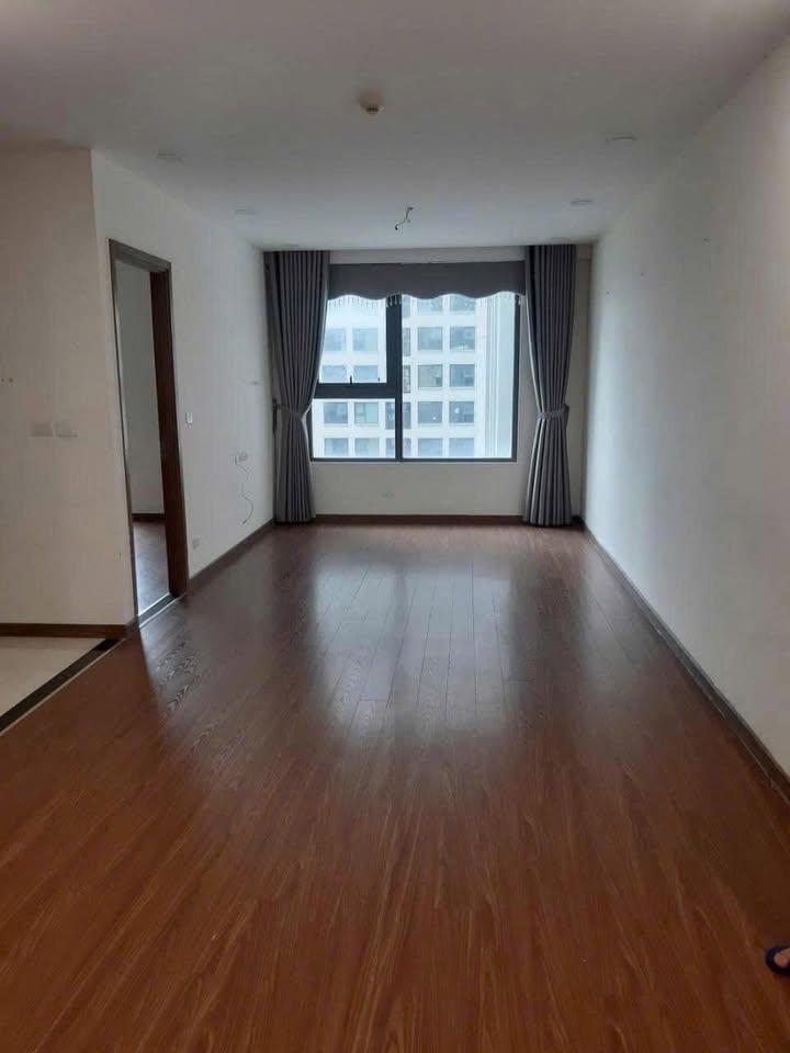 Căn hộ Ecogreen 75m² giá 11 triệu - Nhà mới sạch sẽ, nội thất cơ bản!