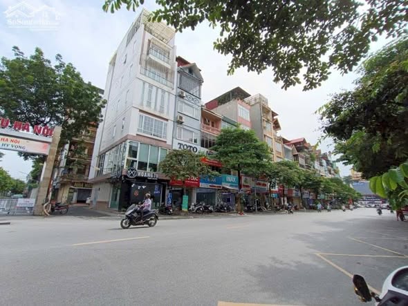 Mặt phố Cát Linh, Đống Đa, 35m² giá 24 tỷ - Đầu tư sinh lời ngay!