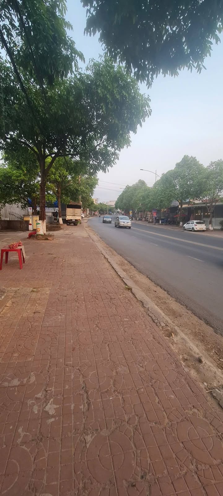 Nhà mặt tiền Lê Duẩn, TT Ea Knôp 210m² giá 6.5 triệu - Tiện làm văn phòng hoặc kinh doanh