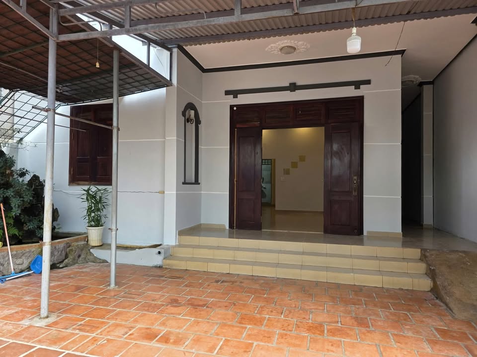 Nhà phố Lương Thế Vinh Buôn Ma Thuột 209m² giá 2.2 tỷ - Sổ NN chính chủ, pháp lý rõ ràng!