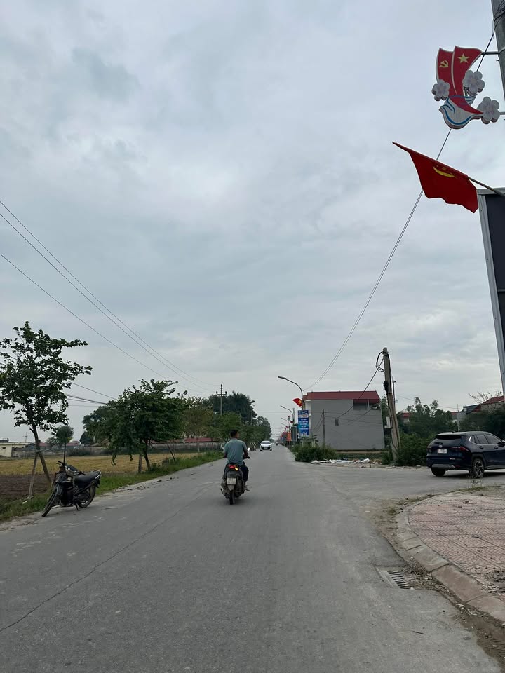 Đất nền tại Trung tâm thị trấn Hồ, Thuận Thành, Bắc Ninh 82m² - Tiềm năng đầu tư lớn!