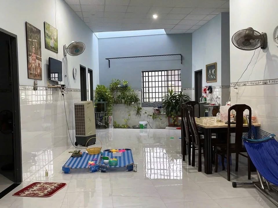 Nhà cấp 4 mặt tiền Nguyễn Khánh Toàn, Bà Rịa 130m² giá 2.3 tỷ - Chính chủ bán gấp!