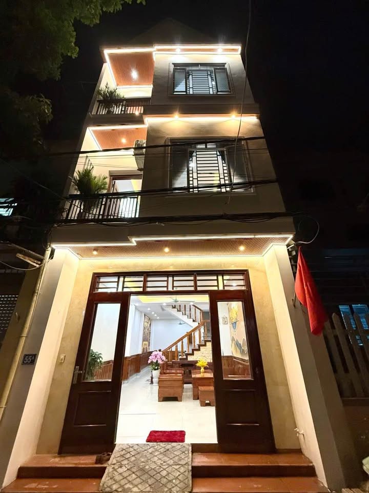 Nhà 3 tầng tại phường Phan Đình Phùng, 58m² giá 2.85 tỷ - Tiện nghi gần chợ thuận lợi!