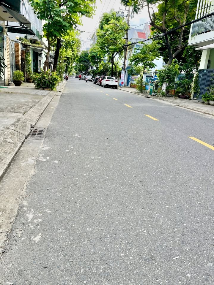 Bán lô đất mặt tiền đường 5.5m Hoà Phú 10, Hoà Minh 85m² giá 4.85 tỷ - Vị trí đắc địa gần biển!