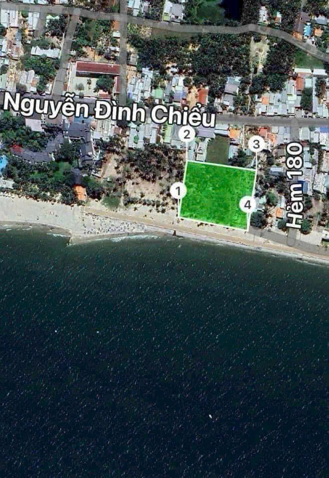 Đất mặt biển Nguyễn Đình Chiểu, Mũi Né 5800m² - Giá đầu tư chỉ 25 triệu/m²!