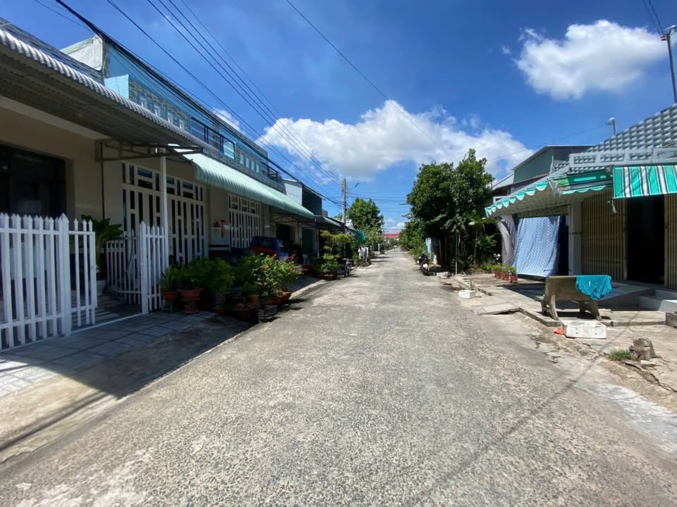 Nhà phố Đường Số 1, Long Xuyên, An Giang 67m² giá 1 tỷ - Cơ hội đầu tư hấp dẫn!