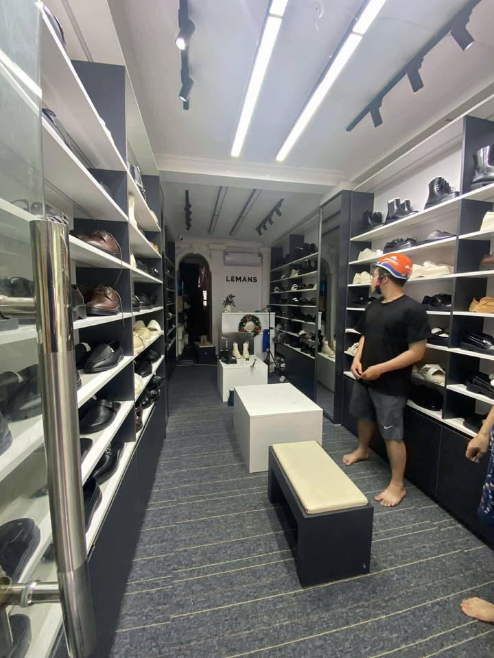 Cho thuê mặt bằng kinh doanh tại Dương Quảng Hàm, Cầu Giấy, 60m² - Vị trí đắc địa, đông đúc!