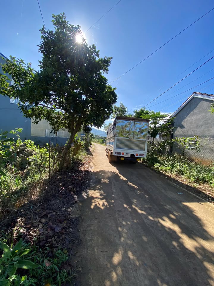 Đất nền Mê Linh 758m² giá chỉ 2.1 tỷ - Sổ hồng chính chủ, sẵn thổ cư!