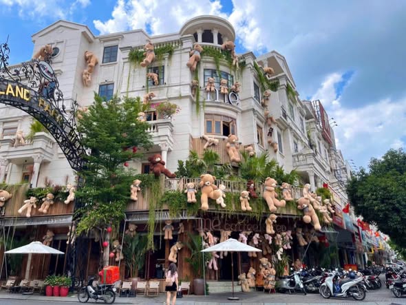 Shophouse Cityland Gò Vấp 156m² giá 36.2 tỷ - Căn góc 4 lầu hầm rộng