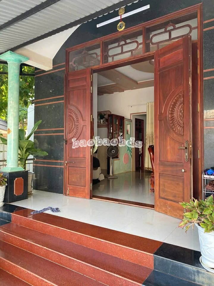 Nhà TDC Tân Phú 300m² giá 5.1 tỷ - Mặt tiền Triệu Quang Phục, hướng Đông Nam