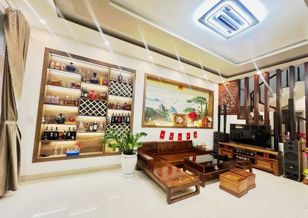 Nhà mặt tiền Lê Thanh Nghị, Đà Nẵng 110m² giá 9 tỷ - Đầu tư sinh lời ngay!