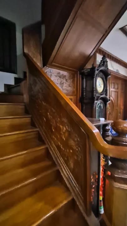 Biệt thự 3 tầng mặt tiền Lê Văn Khương 171m² giá 13 tỷ - Sân để 3 ô tô thoải mái!