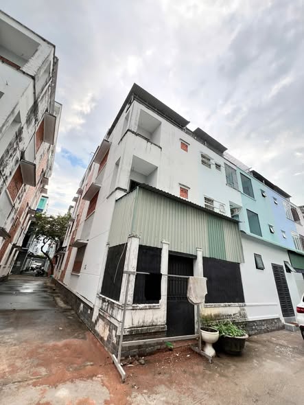 Nhà thô Bùi Xuân Phái, Bà Rịa 100m² giá 5.2 tỷ - Cơ hội đầu tư hấp dẫn!