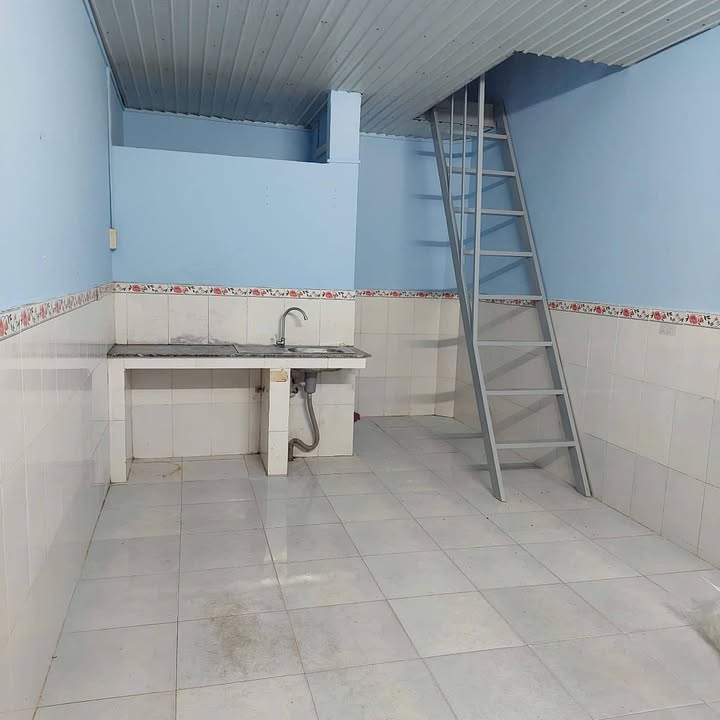 Cho thuê phòng trọ 1 trệt 1 lầu tại Thủ Đức - Giá chỉ 3 triệu/tháng!