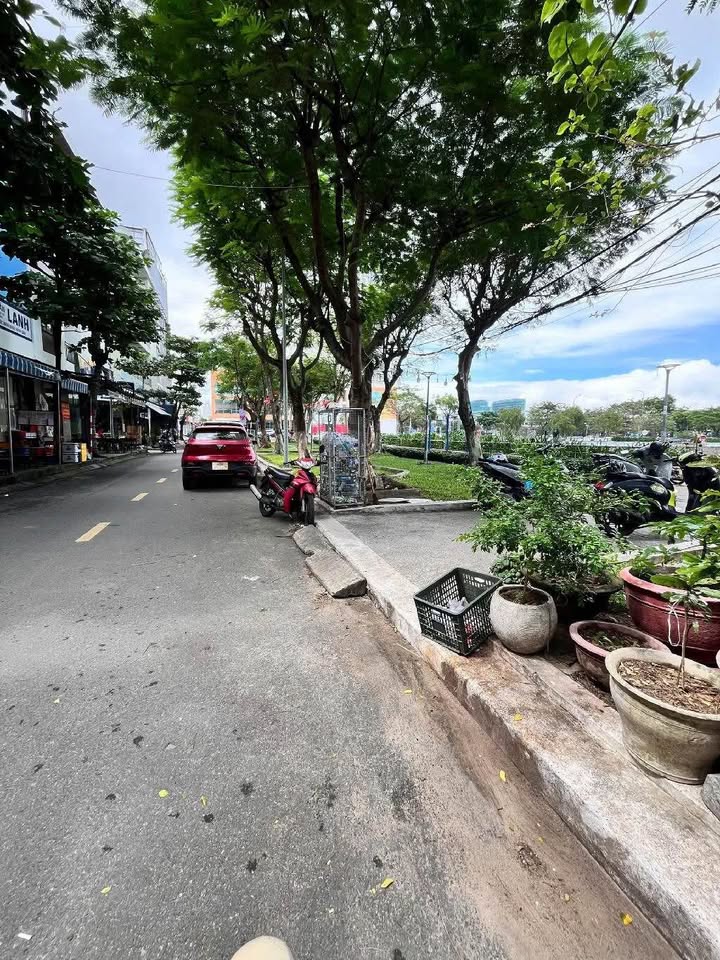 Nhà 4,5 tầng tại Bàu Hạc 8, Đà Nẵng - Giá thỏa thuận, vào ở ngay!