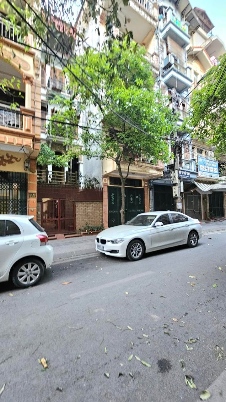 FrontHouse Đầm Trấu 58m² giá thỏa thuận - Kinh doanh 2 mặt vỉa hè, ô tô tránh!