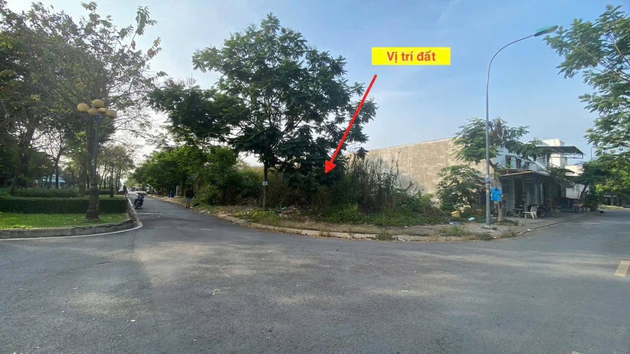 Đất góc 2 mặt tiền đường N6 & D11, KDC Long Hậu - 138m² giá 4.9 tỷ - Sổ đỏ chính chủ!