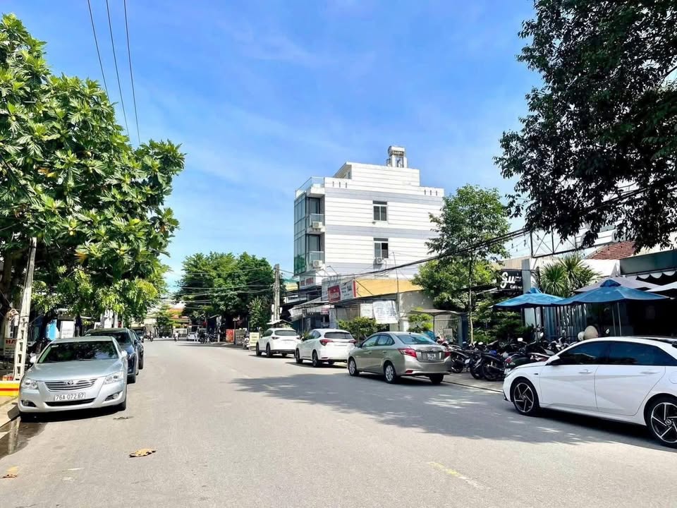 Nhà cấp 4 mặt tiền Lê Đại Hành, Quảng Ngãi 88m² giá 3 tỷ - Vị trí kinh doanh sầm uất!