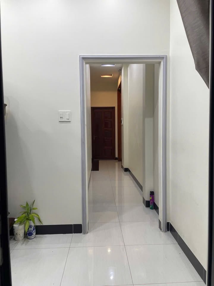 Nhà nguyên căn Tân An 147m² giá 3 tỷ - Thiết kế hiện đại, gần chợ!