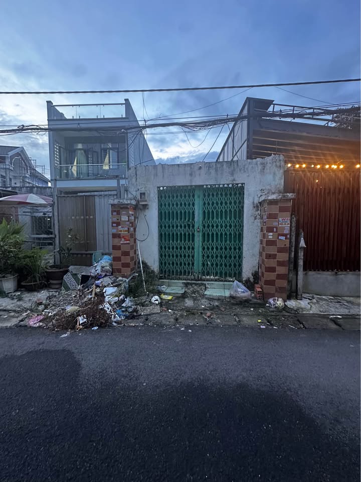 Đất nền mặt tiền đường Tân Xuân 1, huyện Hóc Môn, 121m² - Vị trí đẹp, giá tốt!