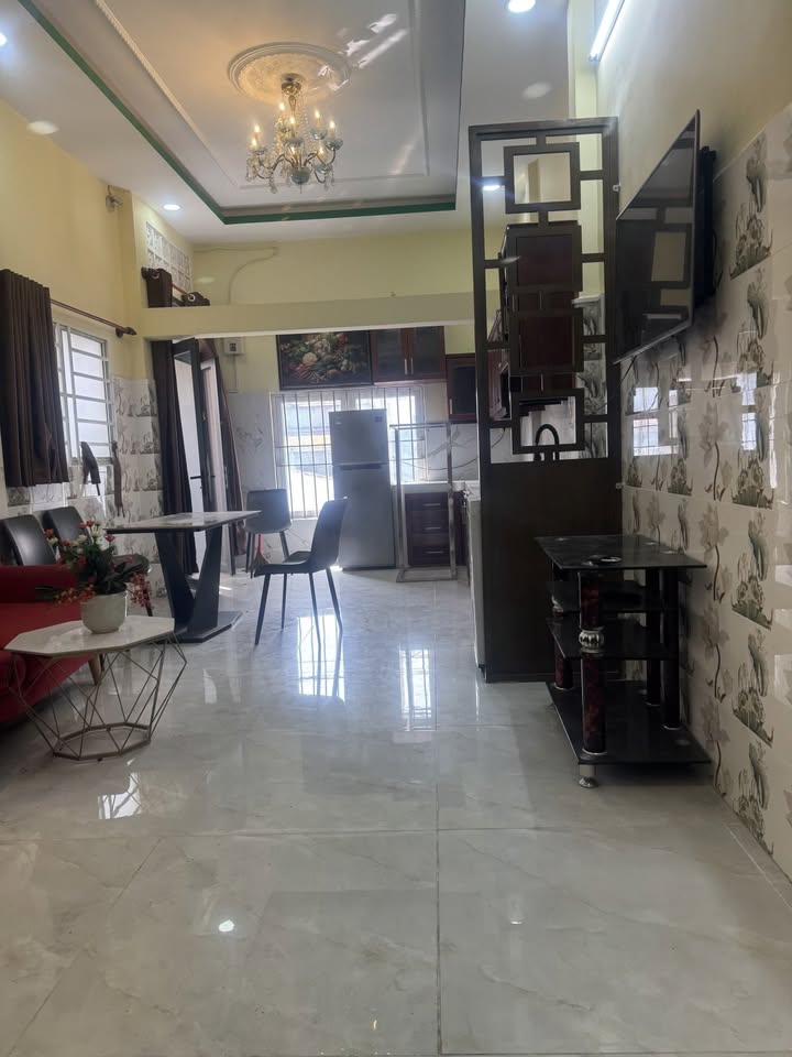 Căn hộ 85m² Chung cư Lê Quang Sung Quận 6 giá chỉ 2,8 tỷ - Cơ hội hiếm có!