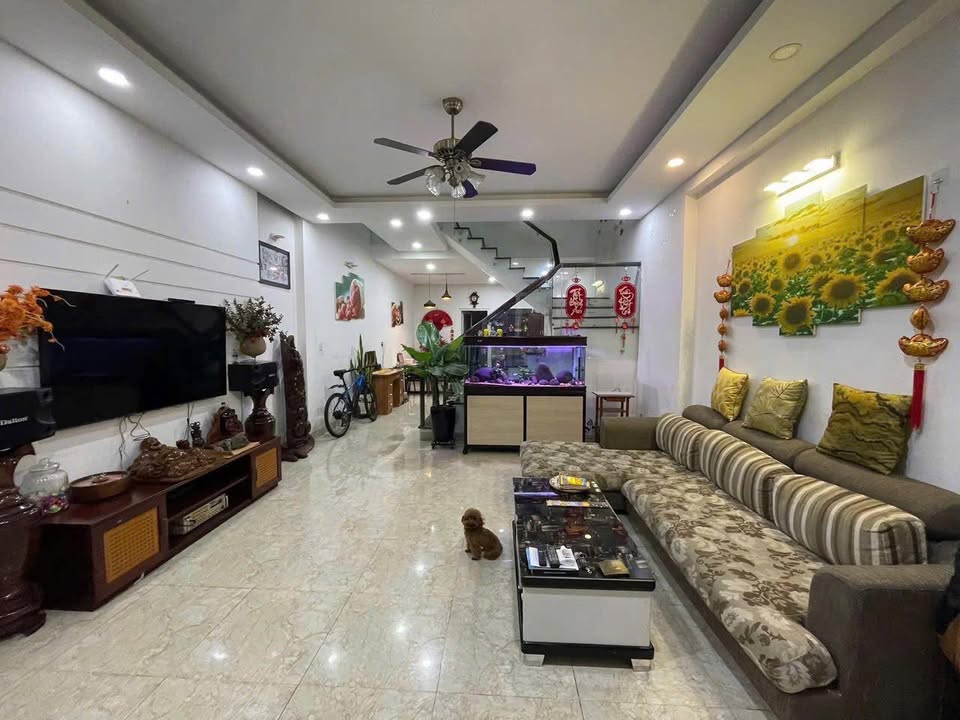 Nhà 2 tầng mặt tiền Nguyễn Trác 110m² giá 4.6 tỷ - Không gian rộng, tiện ở & kinh doanh!