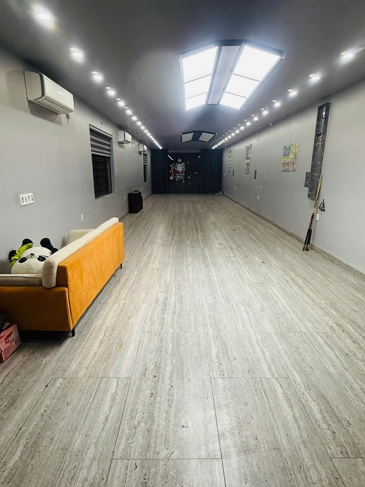 Bán nhà mặt đường Dư Hàng, quận Lê Chân, 130m² - Vị trí đắc địa kinh doanh!