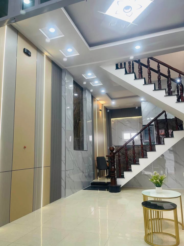 Nhà đẹp Thới An Q12 55m² giá 4.6 tỷ - Full nội thất, sẵn sàng vào ở!