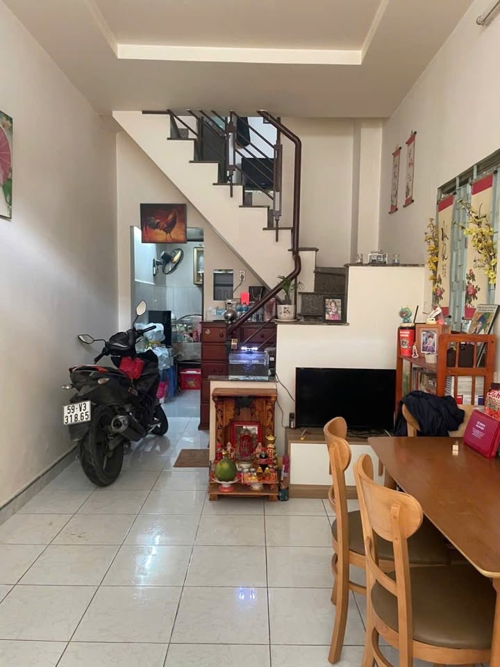 Nhà phố Gò Vấp 72m² giá 5.9 tỷ - Chính chủ lâu năm, hẻm rộng 6m