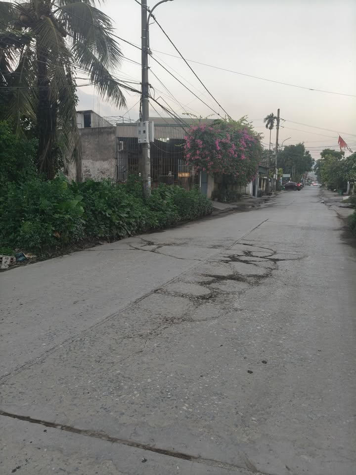 Đất mặt đường Phương Đông, Uông Bí 120m² giá 1 tỷ - Cơ hội đầu tư tuyệt vời!