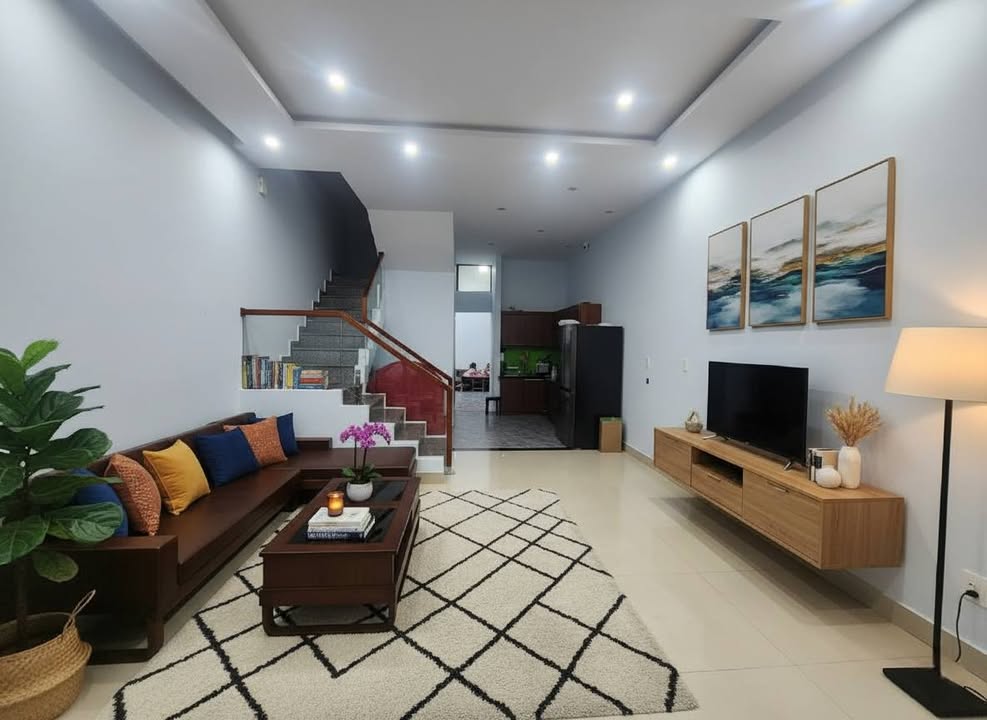 Nhà 2 tầng Hòa Xuân, Cẩm Lệ, Đà Nẵng 90m² giá 5 tỷ - Sổ hồng công chứng ngay!
