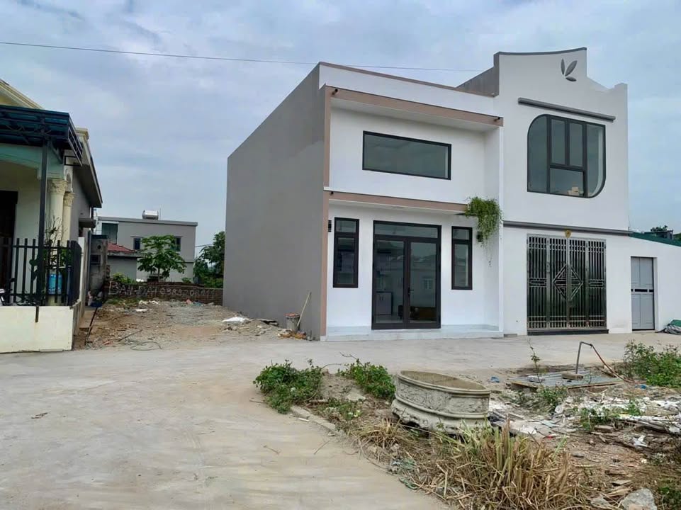 Nhà phố Hạ Long 55m² giá 1.75 tỷ - Full nội thất, sẵn sàng ở ngay!