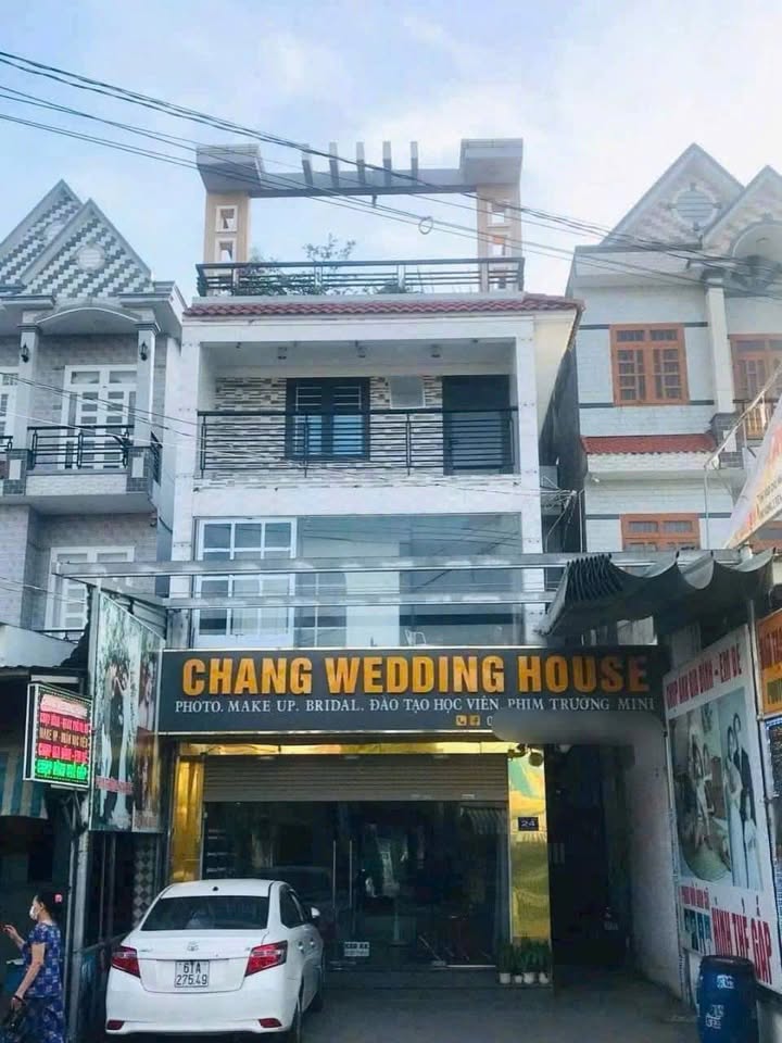 Nhà mặt phố Đoàn Thị Kia, Dĩ An 299m² giá 13 tỷ - Kinh doanh đa ngành nghề!