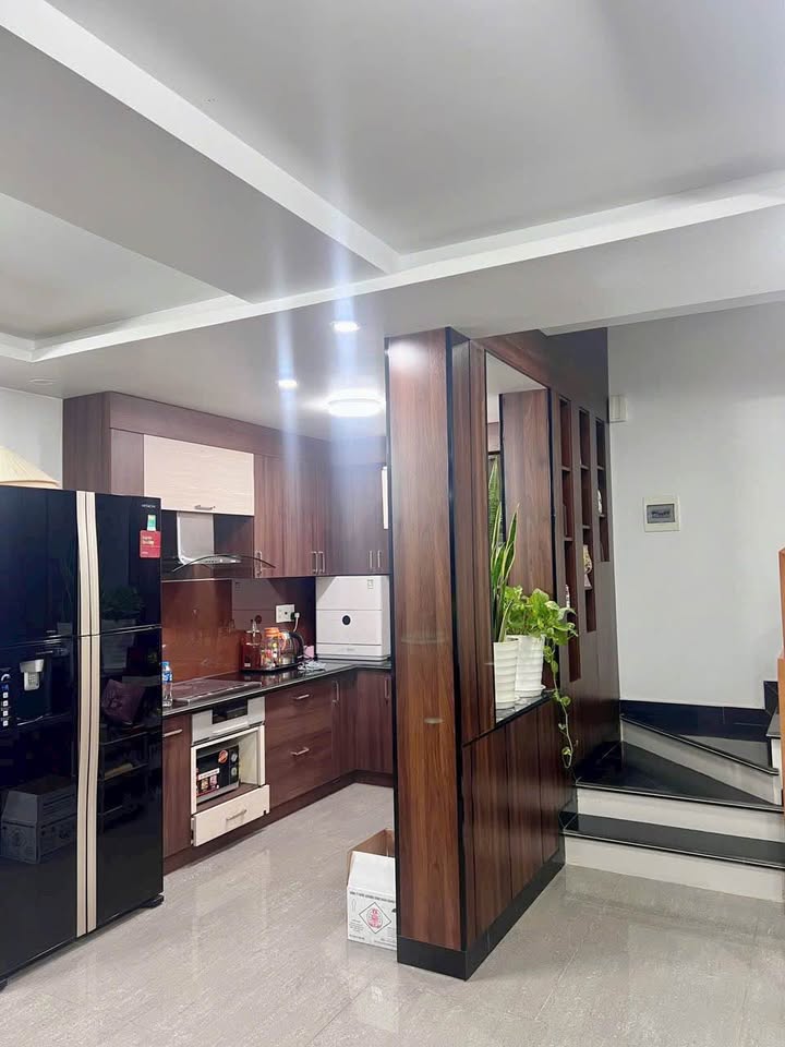 Nhà 5 tầng Lán Bè, Hải Phòng 45m² giá 4 tỷ - Sẵn sàng vào ở ngay!