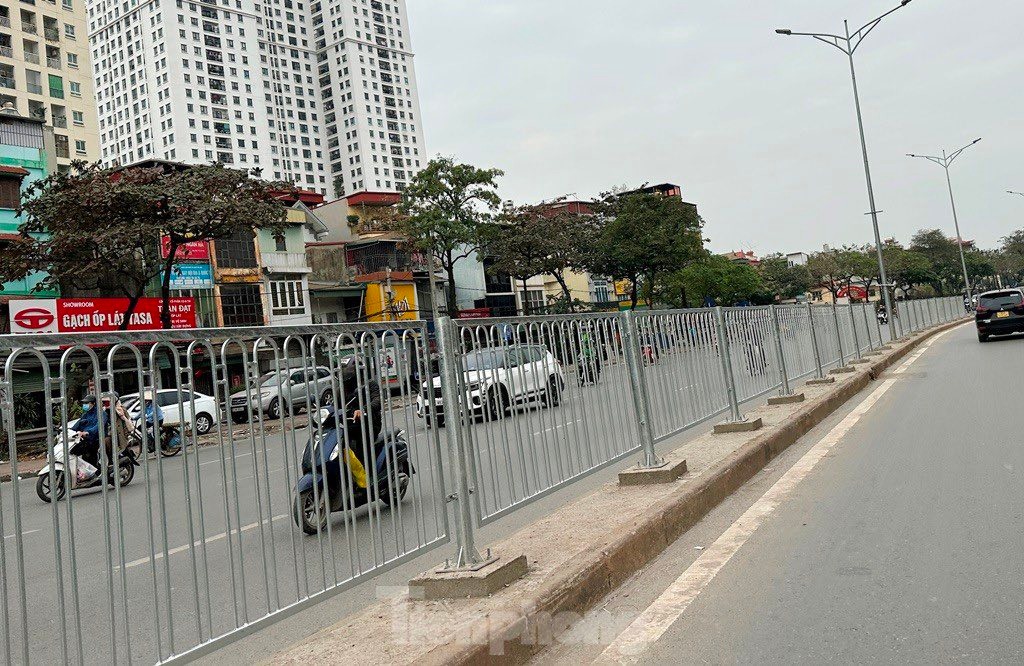 Đất vàng Giải Phóng Hoàng Mai 165m² giá 17.3 tỷ - Ô tô tránh, sẵn sàng giao dịch!