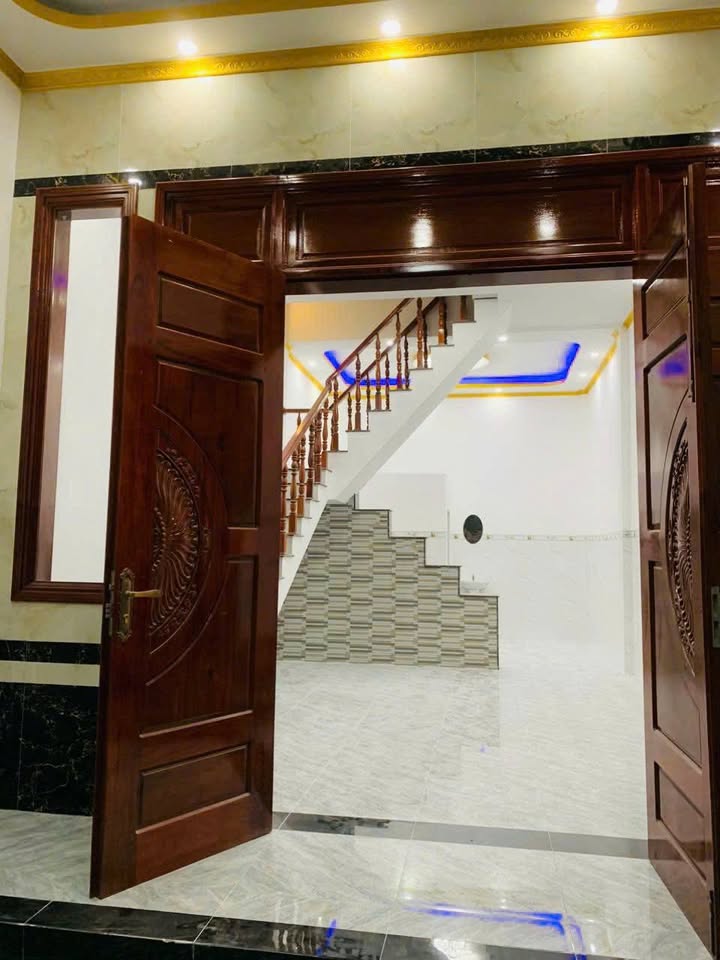 Nhà trệt lầu tại Hẻm 65, Trà Nóc, 65m² giá 1.9 tỷ - Ô tô vào tận nhà!