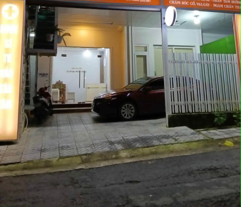 Cho thuê FrontHouse đường Yersin Đà Lạt 136m² giá 14 triệu - Thích hợp làm văn phòng