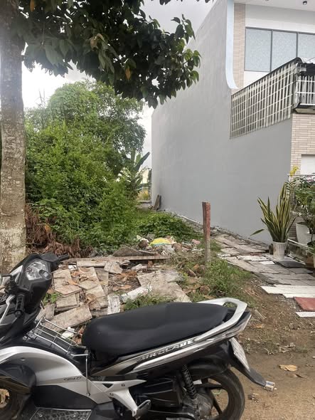 Đất nền Khu Tái Định Cư Trung Kiên Thốt Nốt 103m² giá 1.1 tỷ - Vị trí đẹp, xây dựng thoải mái!