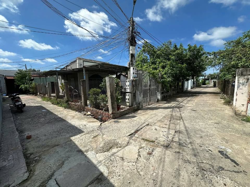 Nhà cấp 4 phường Long Hương 91m² giá 990 triệu - Vị trí trung tâm thuận tiện!