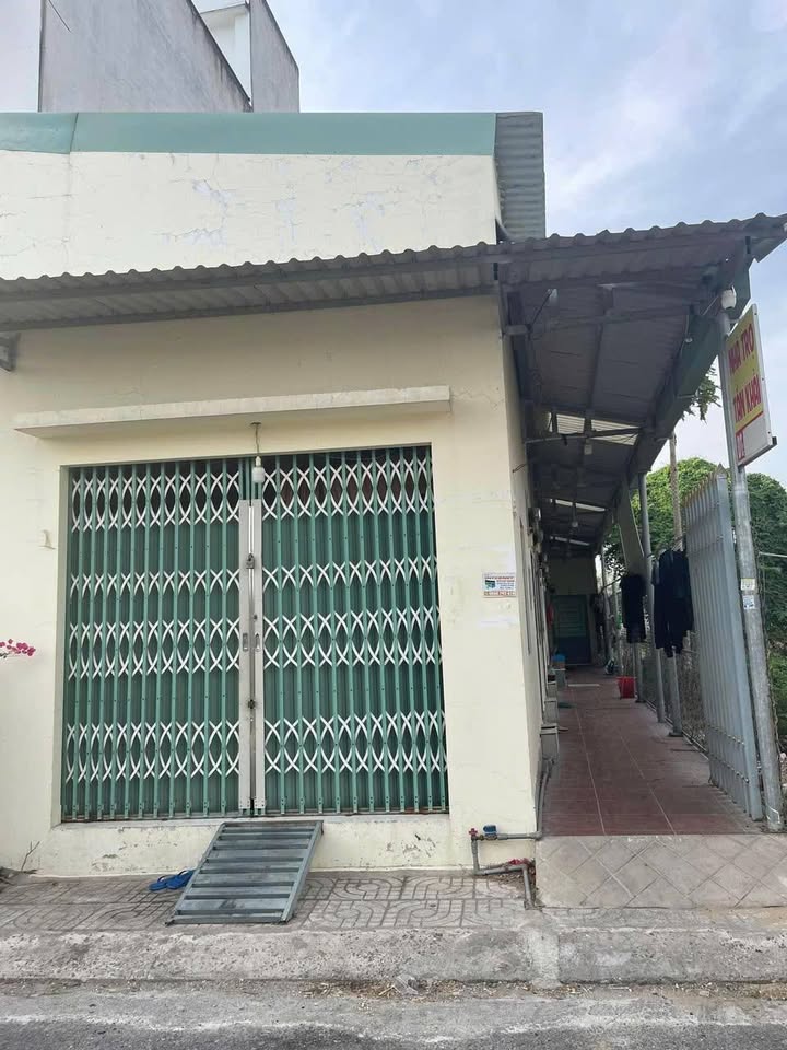 Dãy nhà trọ Cần Đước 115m² giá 1.8 tỷ - Đầu tư sinh lời ngay!