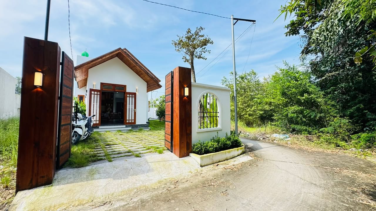 Nhà vườn nghỉ dưỡng Cần Đước 172m² giá 2.4 tỷ - Đường xá rộng rãi thoáng mát!